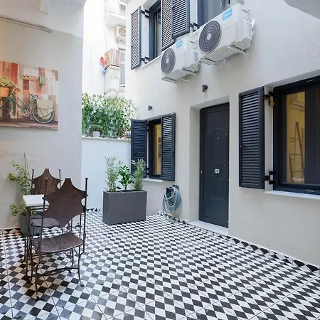 Διαμέρισμα Athenian With Garden! *